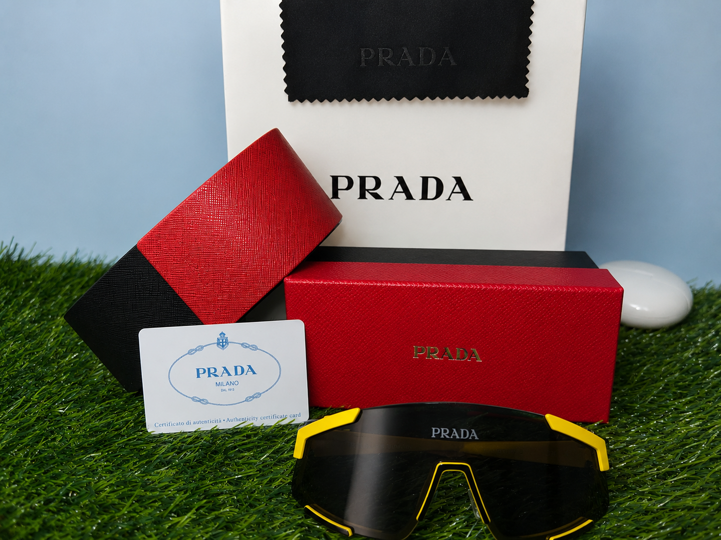 🕶️ P.S#0005 -Luxury-inspired premium sunglasses with premium packaging and stylish design.        

*PREMIUM QUALITY FRAME*