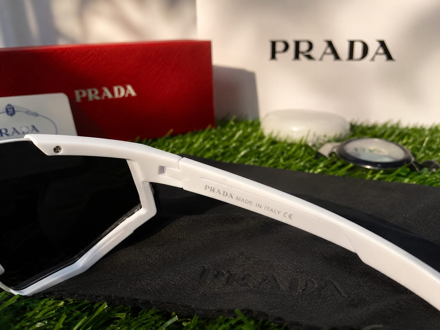 🕶️ P.S#0005 -Luxury-inspired premium sunglasses with premium packaging and stylish design.        

*PREMIUM QUALITY FRAME*