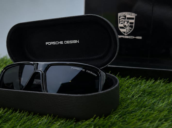 🕶️ P.D#0002 -Luxury-inspired premium sunglasses with premium packaging and stylish design.        

*PREMIUM QUALITY FRAME*